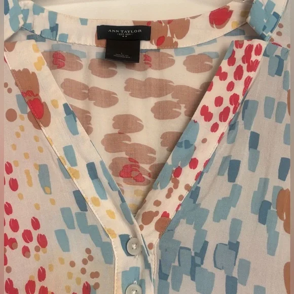 Ann Taylor L Patterned Blouse - Picture 3 of 5